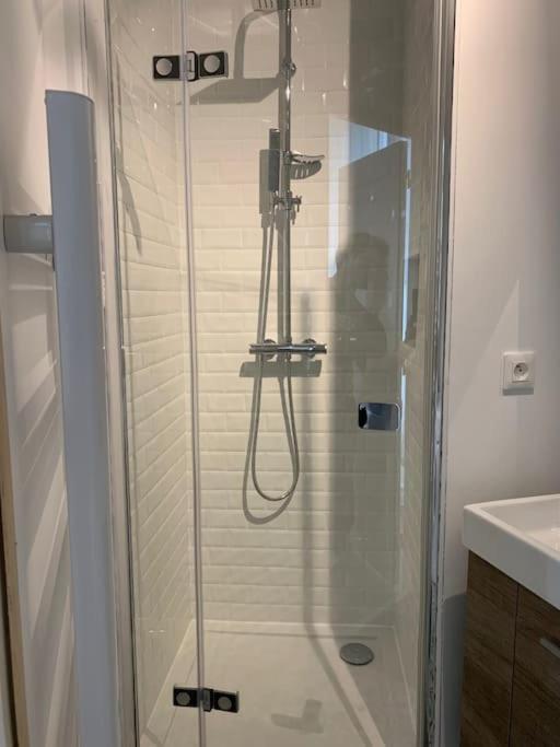 Studio Cosy A 12 Min A Pieds De La Gare Limoges Exteriör bild