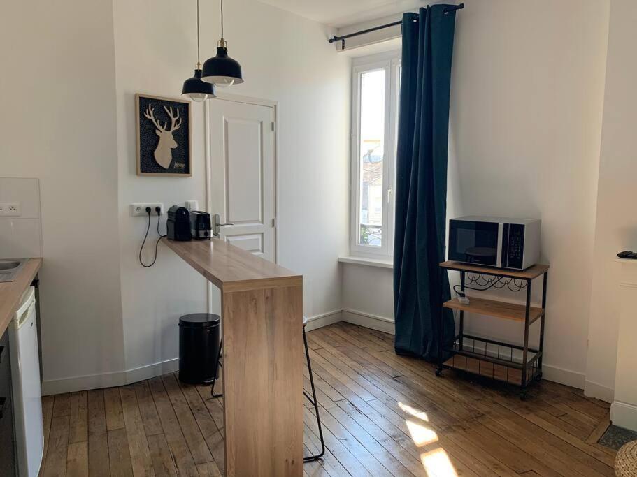 Studio Cosy A 12 Min A Pieds De La Gare Limoges Exteriör bild